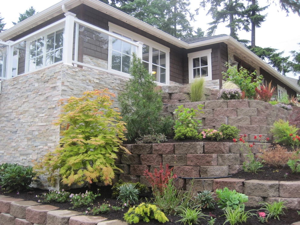 Bellevue - Curb Appeal and Color by Natural Greenscapes LLC - Photo 15