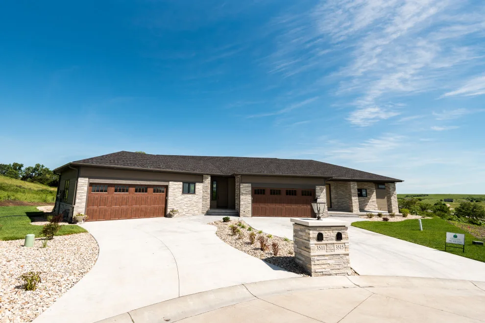 3511 Pinehurst Circle by The Carson Company - Photo 32