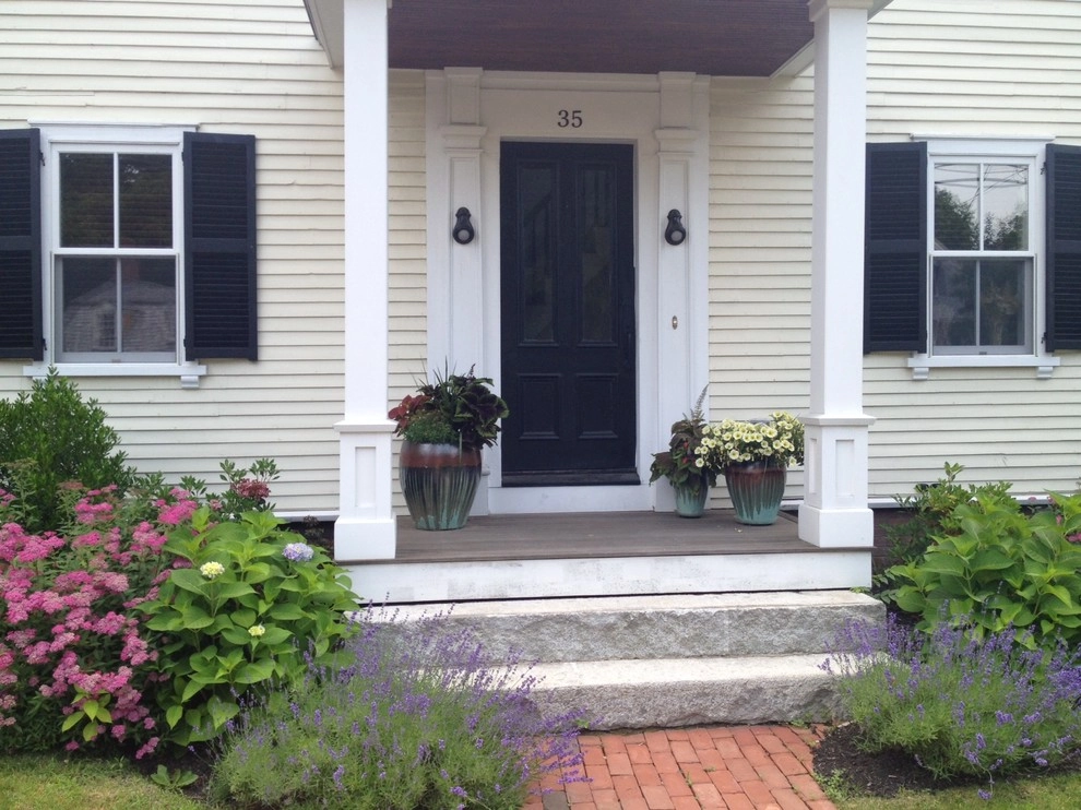 Lexington Historic Home by Nilsen Landscape Design, LLC - Photo 6