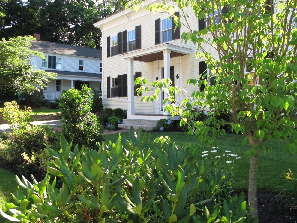 Lexington Historic Home by Nilsen Landscape Design, LLC - Photo 7