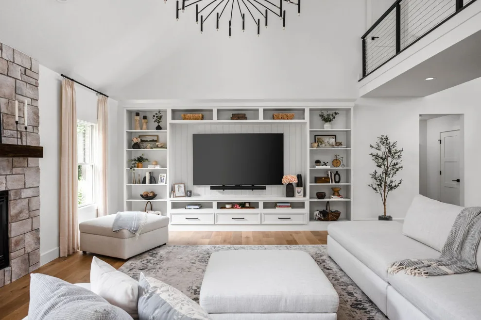 595 - Hampton House Renovation by The Guy Corporation - Photo 3