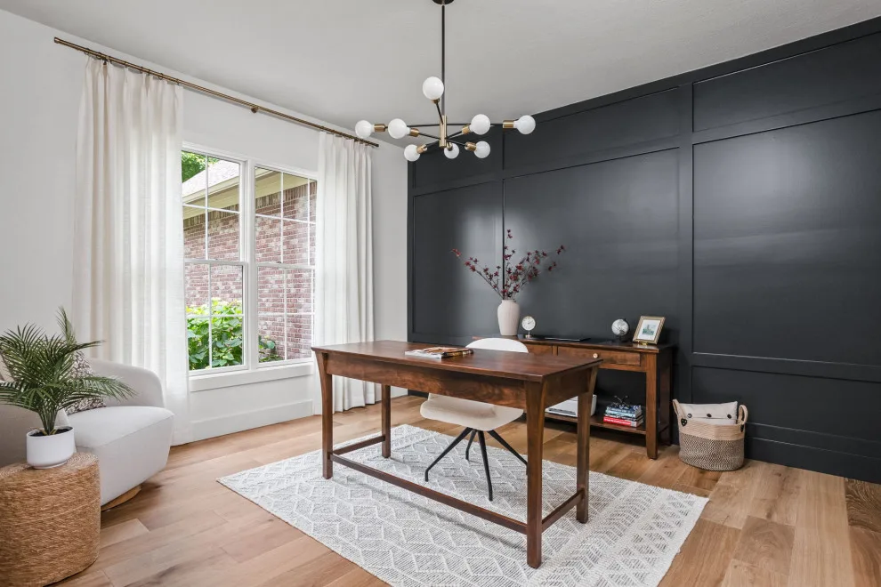 595 - Hampton House Renovation by The Guy Corporation - Photo 2