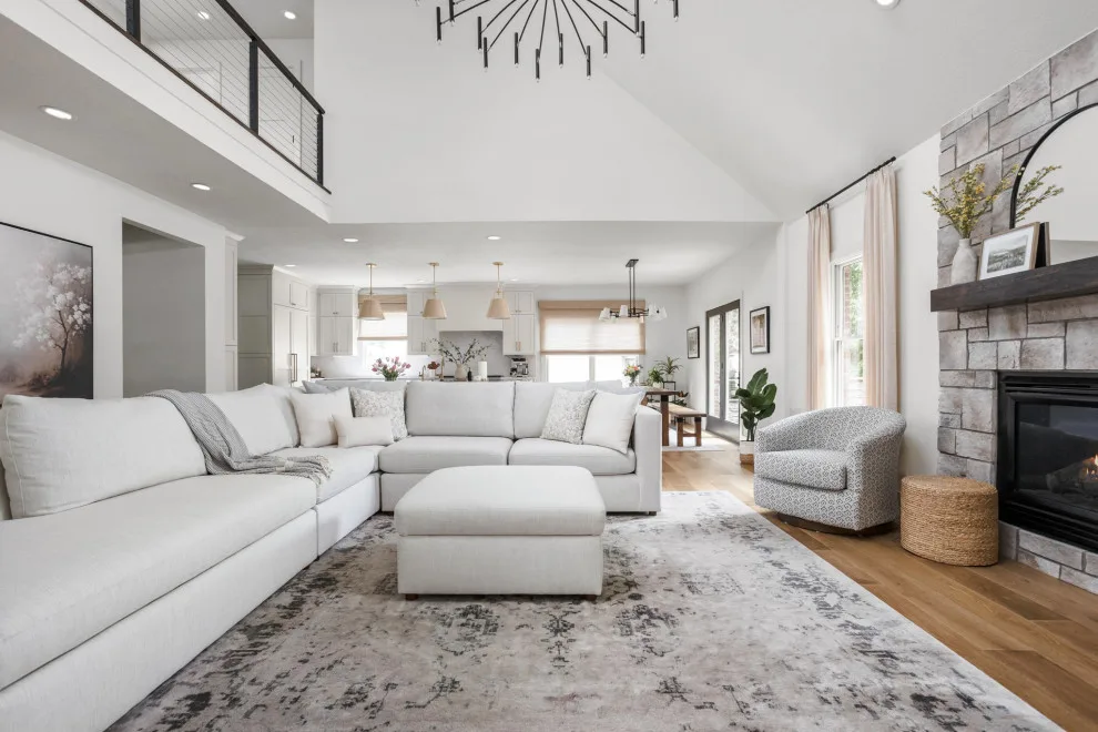 595 - Hampton House Renovation by The Guy Corporation - Photo 4
