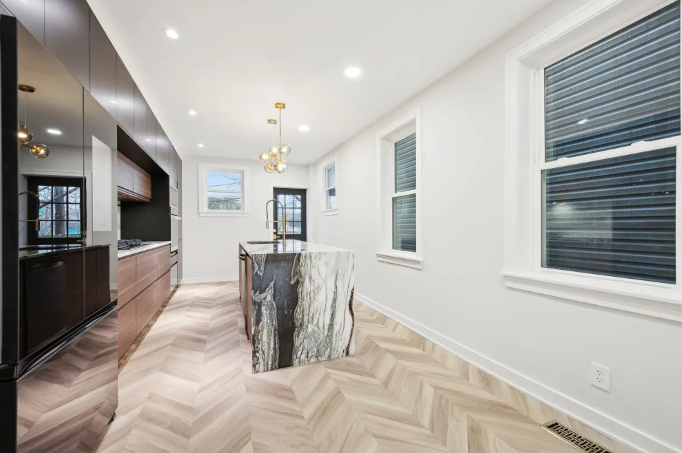 Fifth Avenue by Ken Group LLC - Photo 5