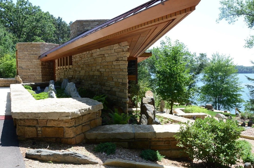 Frank Lloyd Wright House by Niwa Design Studio - Photo 4