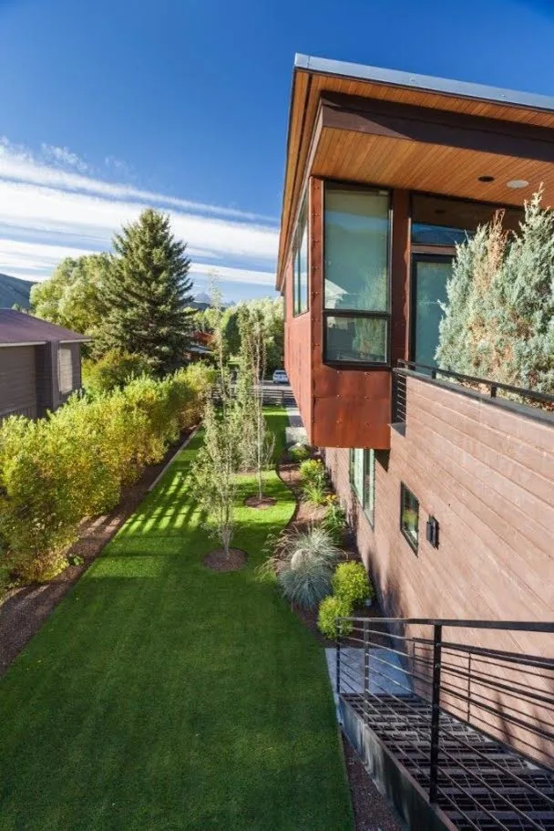 Modern Jackson Residence by New West Building Company - Photo 4
