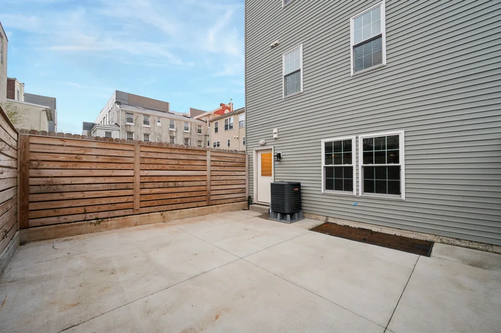 Seventh Avenue by Ken Group LLC - Photo 6