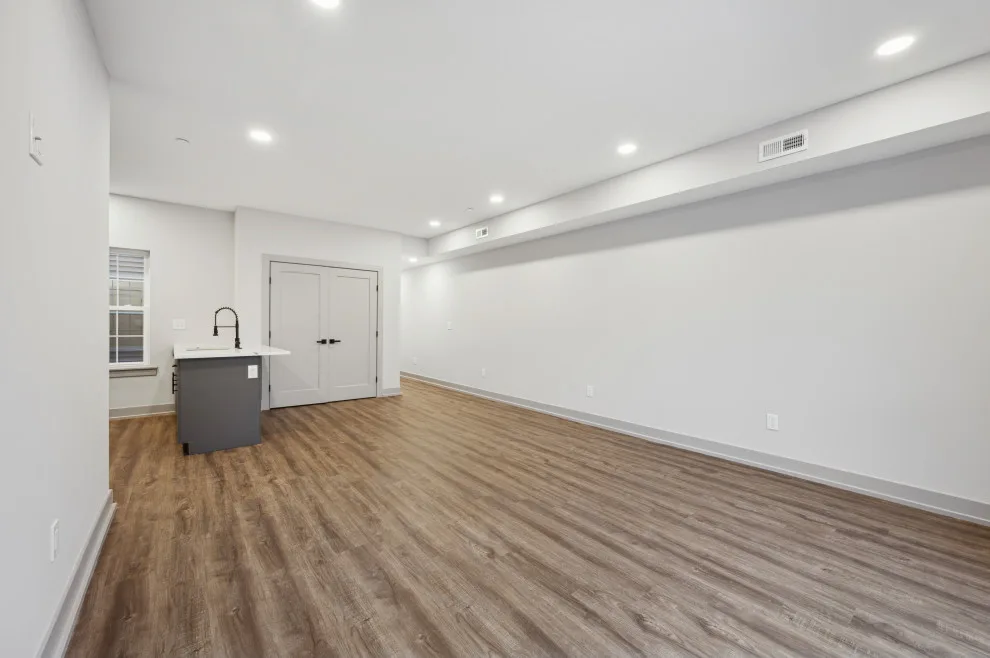 Seventh Avenue by Ken Group LLC - Photo 21