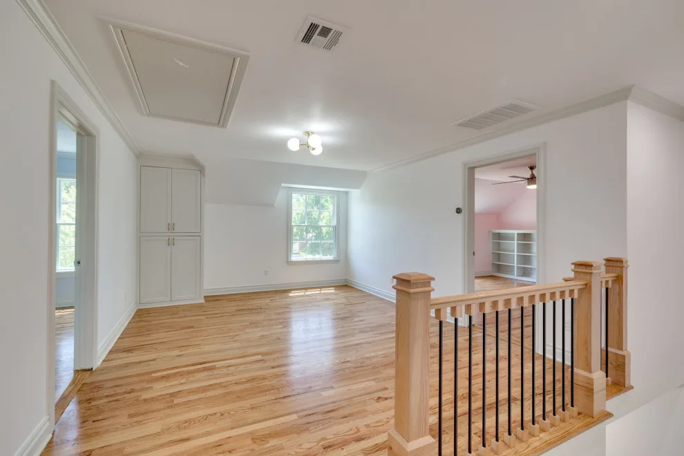 813 Opulent Makeover by Dream Construction - Photo 2