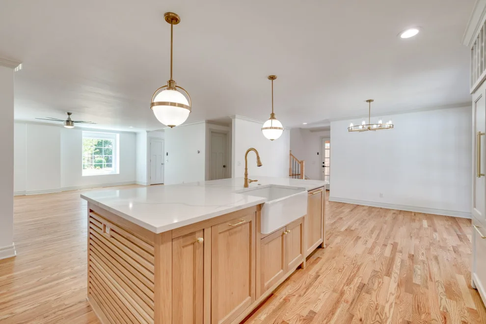 813 Opulent Makeover by Dream Construction - Photo 5