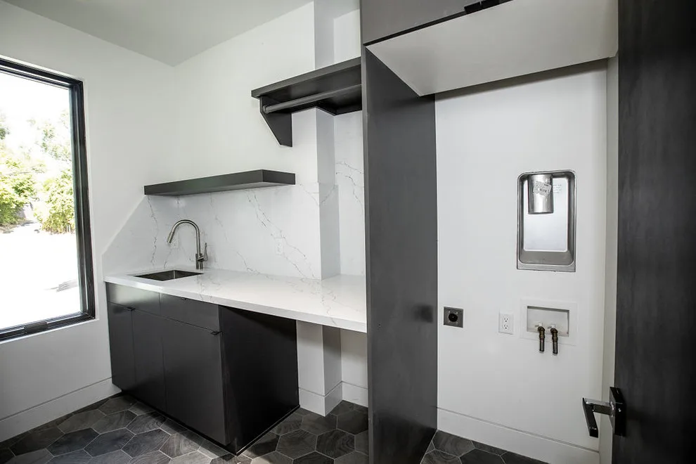 Ninth and Ninth by DFS Construction Inc. - Photo 14
