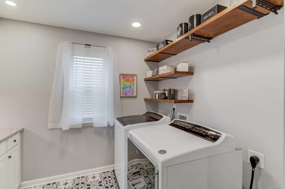 A Love for Laundry by JWAC Construction Inc. - Photo 5