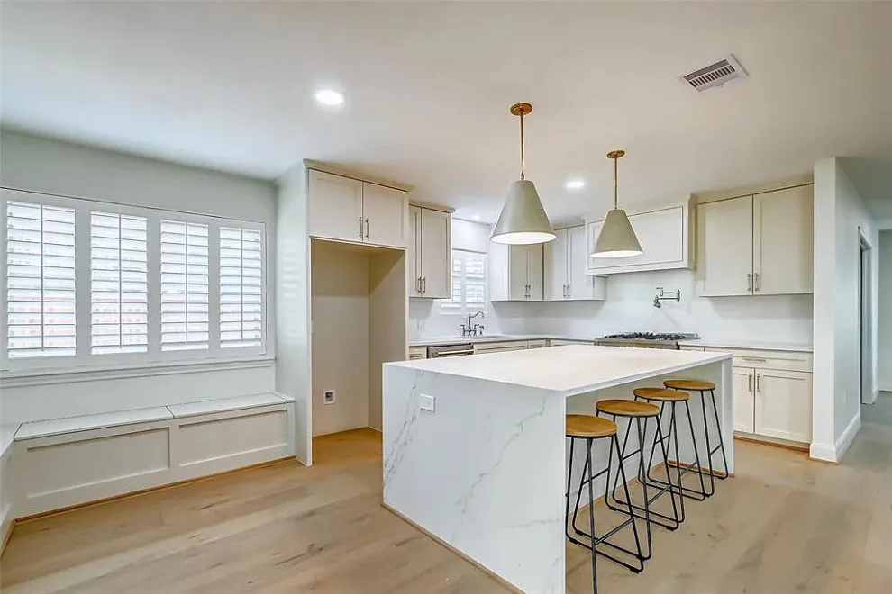 Extra Renovation Initiatives by Dorsey Contracting Co. - Photo 24