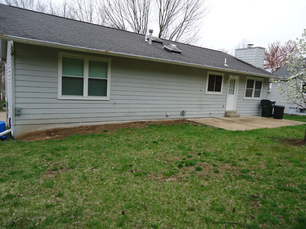 Wildwood, Missouri - Blue and White by Clearview Windows And Siding - Photo 5