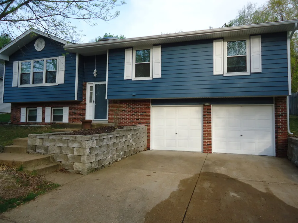 Wildwood, Missouri - Blue and White by Clearview Windows And Siding - Photo 2