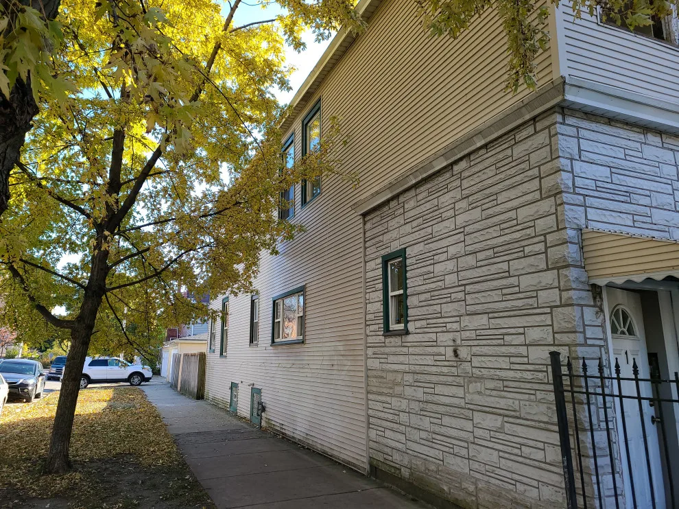Chicago Siding and Windows by WSR Quality Inc. - Photo 15