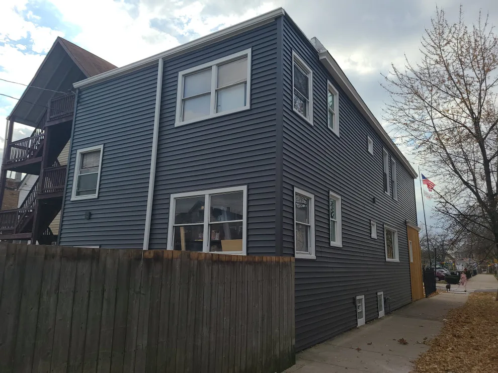 Chicago Siding and Windows by WSR Quality Inc. - Photo 3