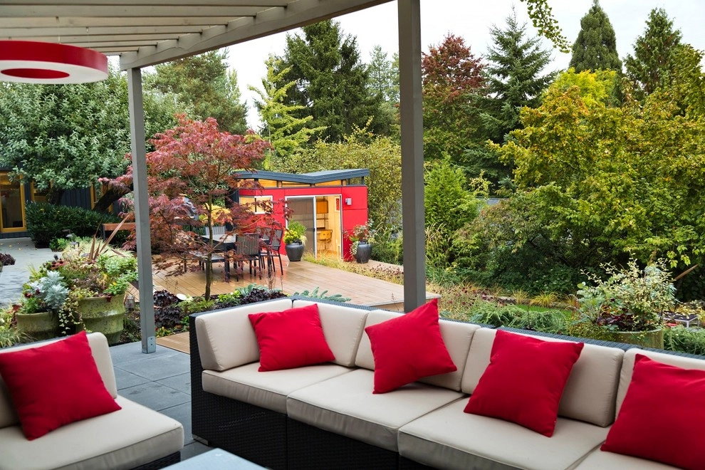 Modern Details by Olander Garden Design - Photo 12