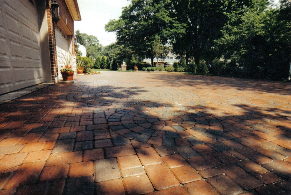 Hinsdale Project by Old World Brick Paving - Photo 2