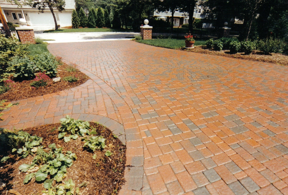 Hinsdale Project by Old World Brick Paving - Photo 3