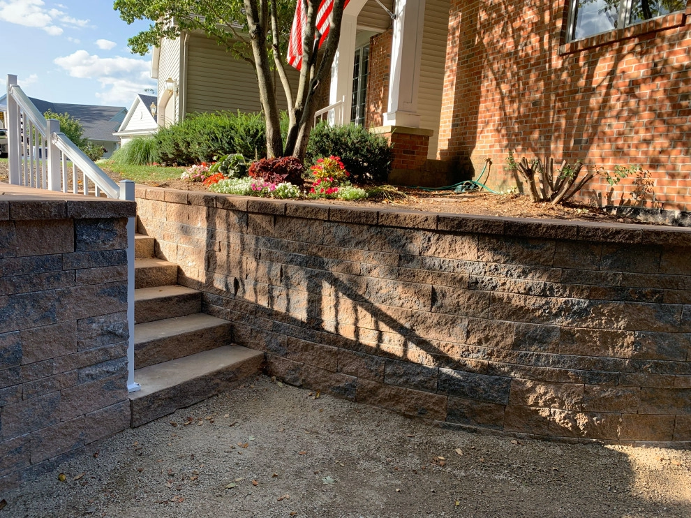 Dalsasso Retaining Wall, Stairs and Crushed Stone Courtyard by Omega Brick & Landscaping - Photo 3