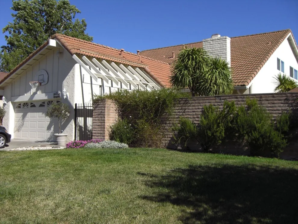 San Ramon Trujillo by Custom Exteriors, Inc - Photo 4
