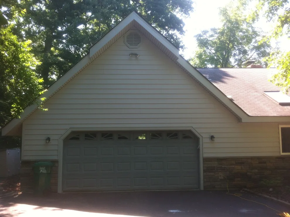 Sunset Hills, MO - Driftwood Gray Exterior, Sterling Gray Stonework by Clearview Windows And Siding - Photo 6