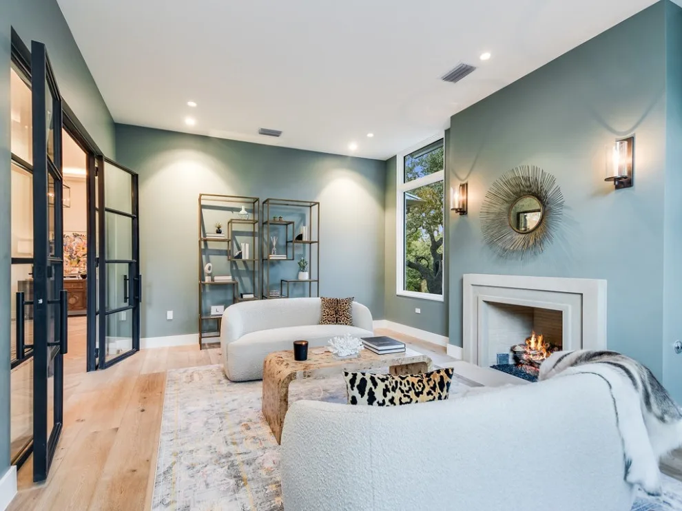 2020 - Housing Developments by Presidio Doors - Photo 11
