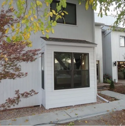 Lee Glass And Window, LLC - Photo 10