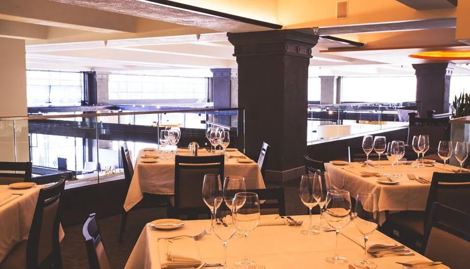 Broadway 10 Grill & Steakhouse by Central Glass & Mirror - Photo 3