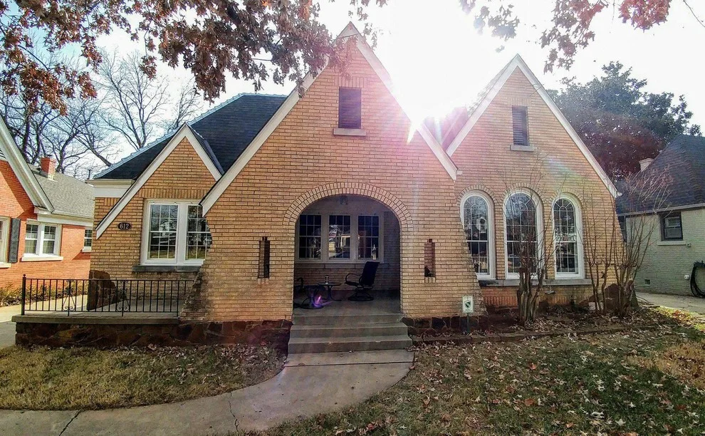 Old Home Rescue - Photo 10
