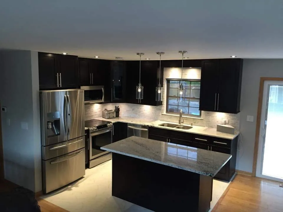 Evanston, IL Kitchen Renovation by WSR Quality Inc. - Photo 4