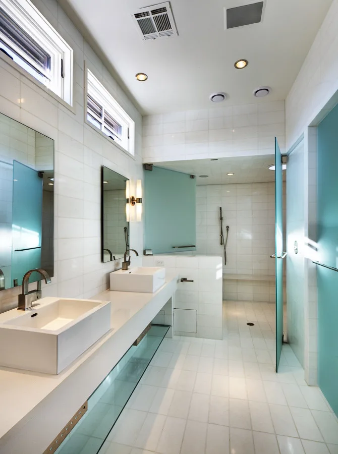 Jamestown Residence by Central Glass & Mirror - Photo 2