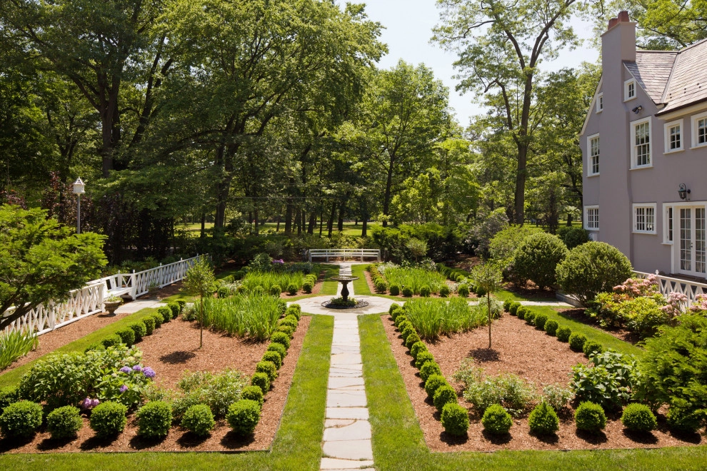 Gardens at Livingston by Outdoor Lifestyles - Photo 4