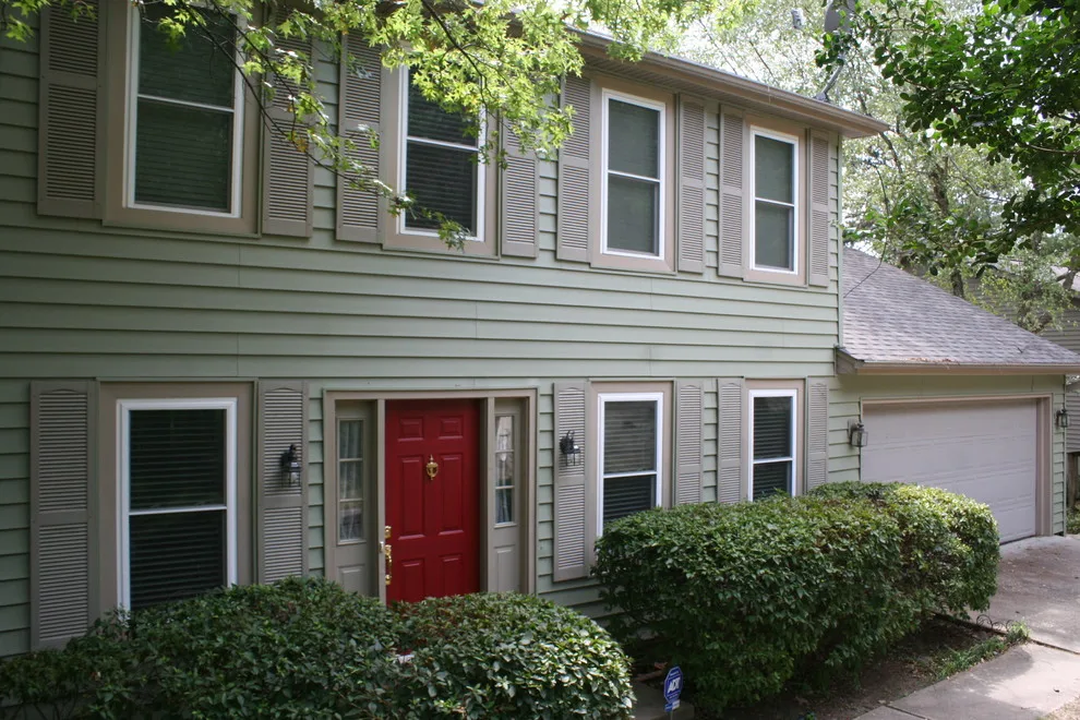 Royal Windows & Siding Inc - Photo 13