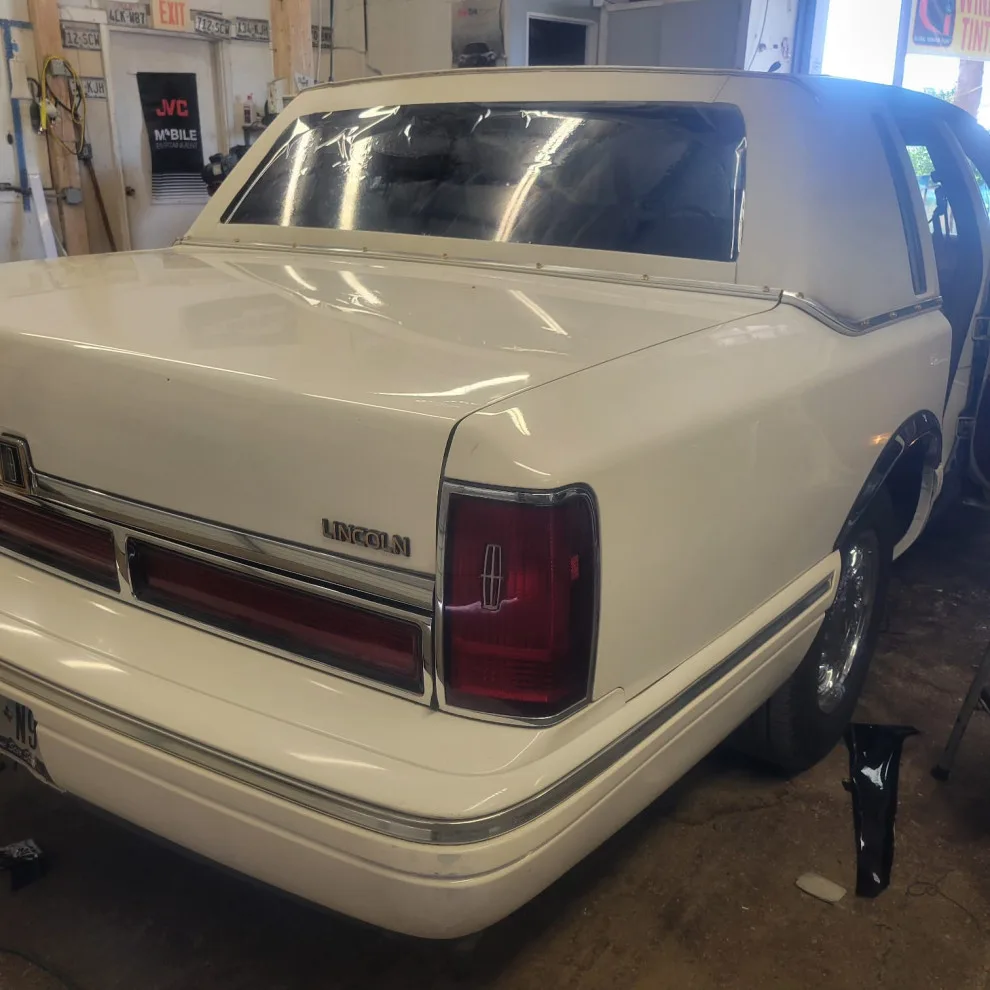 Atascocita Tinting & Auto Glass LLC - Photo 9