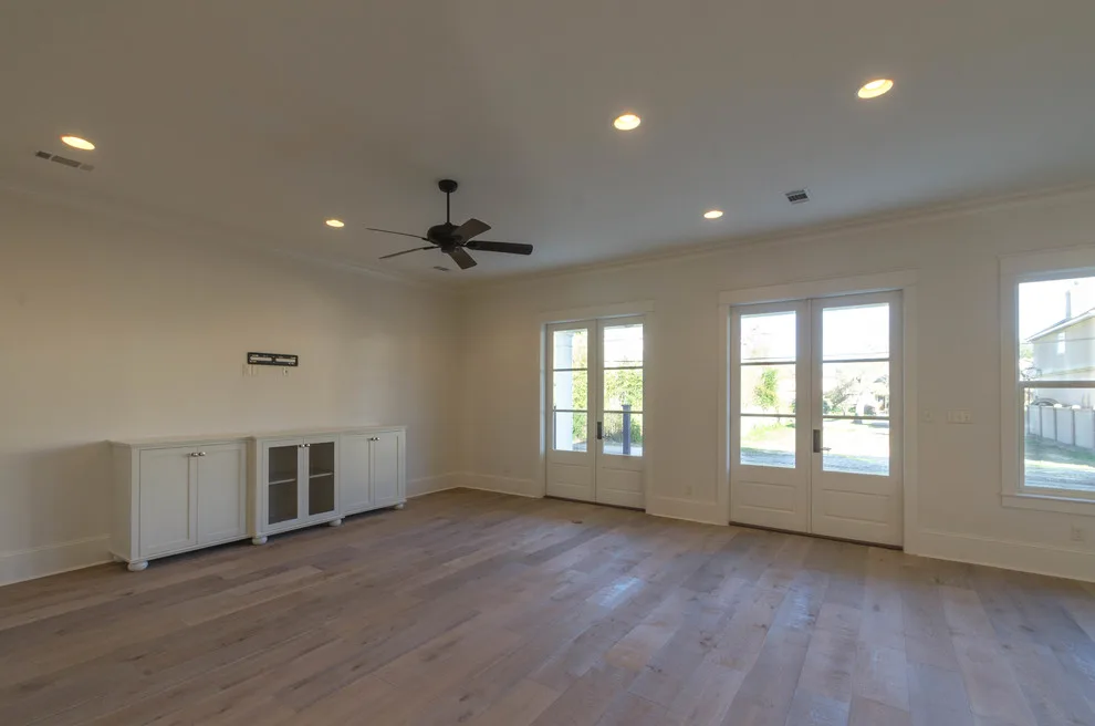 Lakeview Construction Project in Savoie by Jefferson Door Company - Photo 25