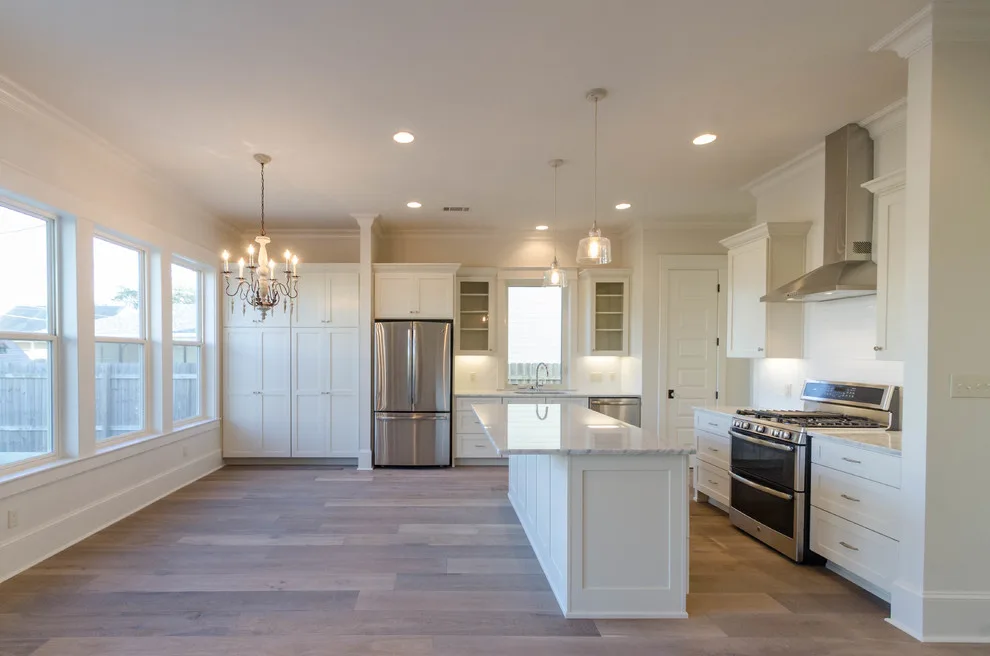 Lakeview Construction Project in Savoie by Jefferson Door Company - Photo 3