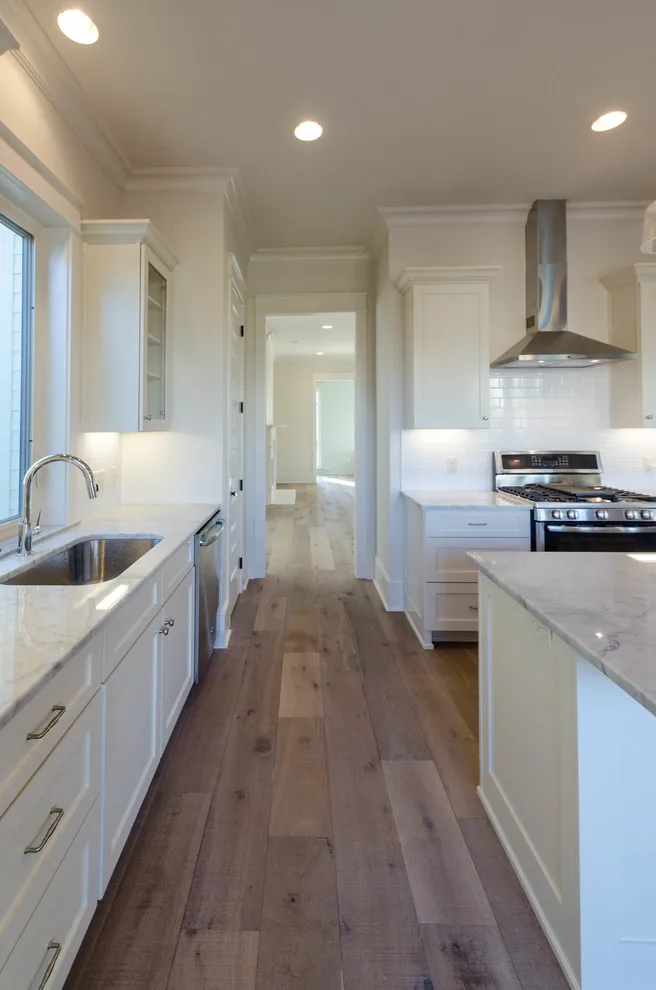 Lakeview Construction Project in Savoie by Jefferson Door Company - Photo 12