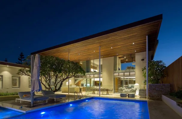 Sky-Frame Sliding Glass Door Showcase by Slimpact SoFlo - Photo 9