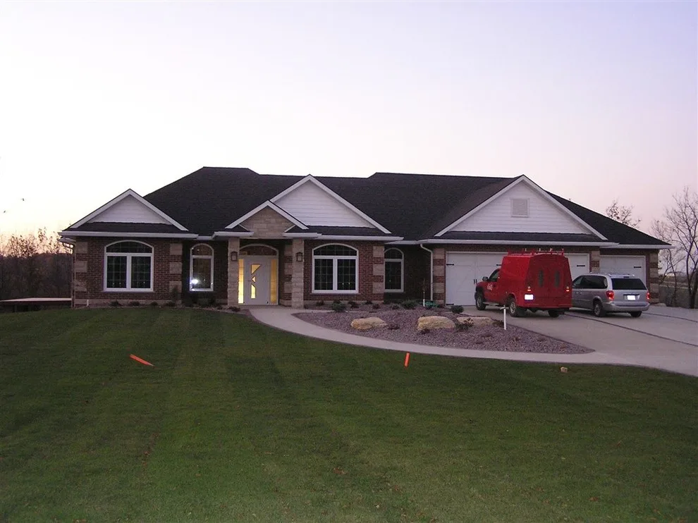 Hawkeye Windows & Doors, Inc. - Photo 12