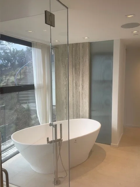 Shark Shower by R&S Glazing Specialties, Inc - Photo 2