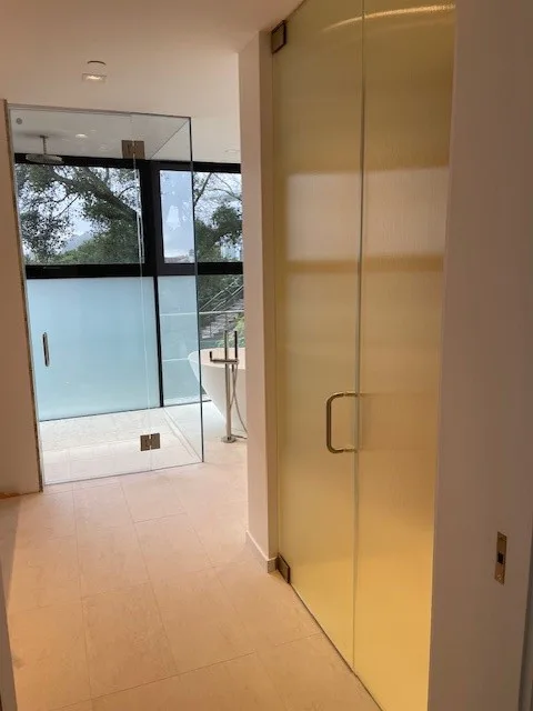 Shark Shower by R&S Glazing Specialties, Inc - Photo 4