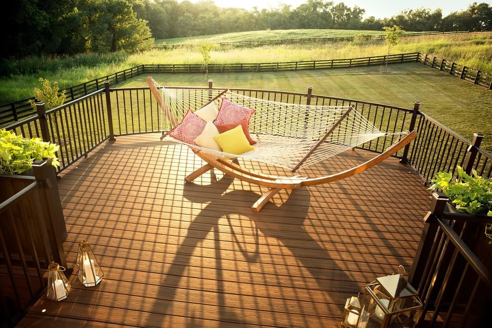 Trex Deck and Railing by Sheridan Road Lumber Co - Photo 16