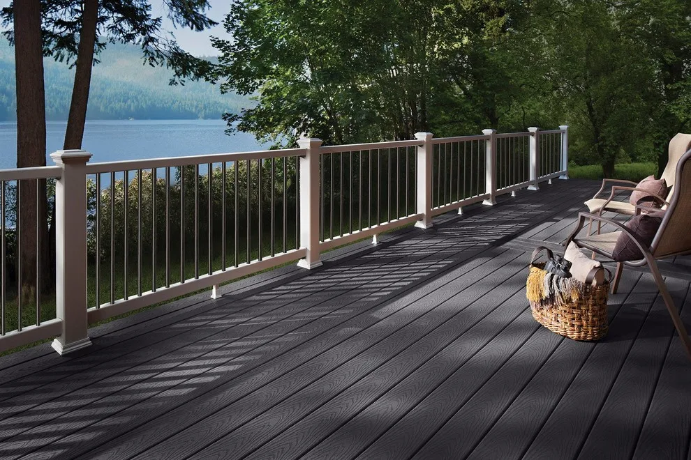 Trex Deck and Railing by Sheridan Road Lumber Co - Photo 10