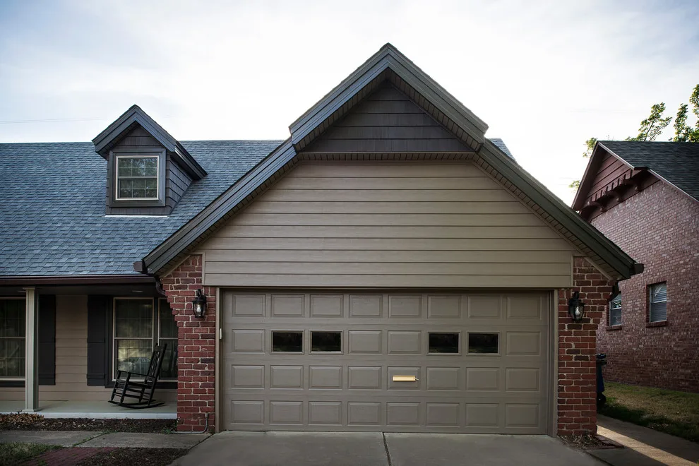 Burnett Windows & Siding - Photo 4