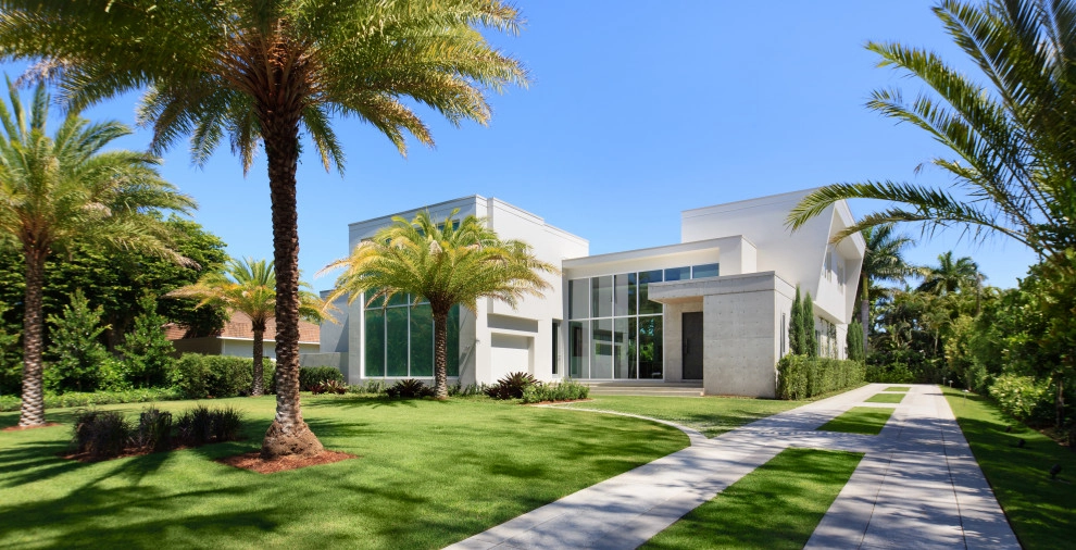 Contemporary Estate by Outside Productions Inc - Photo 9