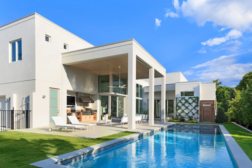Contemporary Estate by Outside Productions Inc - Photo 2