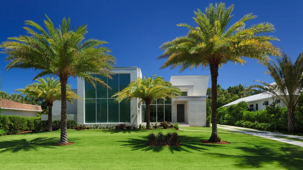 Contemporary Estate by Outside Productions Inc - Photo 5