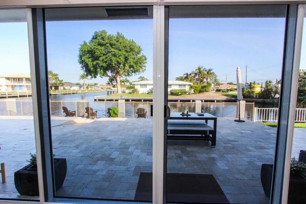 Yero House by Alco Windows And Doors - Photo 9